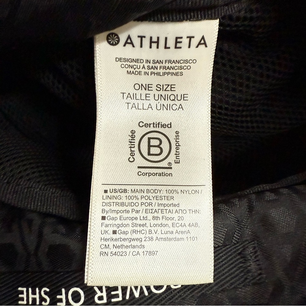 Athleta Deep Purple Quilted Crossbody Bag Like New - Picture 8 of 9
